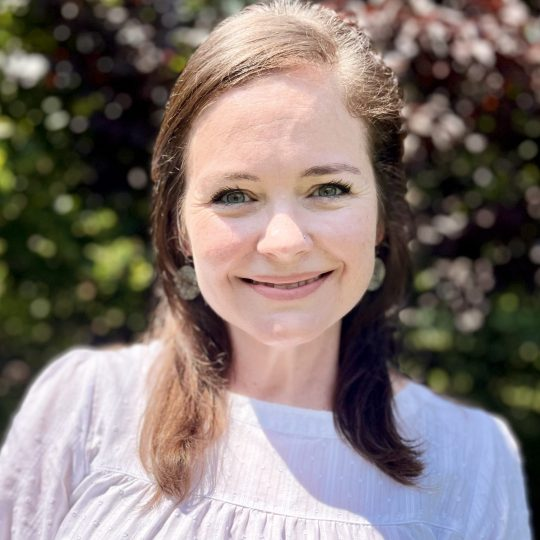 Meet Kelly Lackey, LCSW: Play Therapy, TraumaPlay & EMDR for Kids and Teens